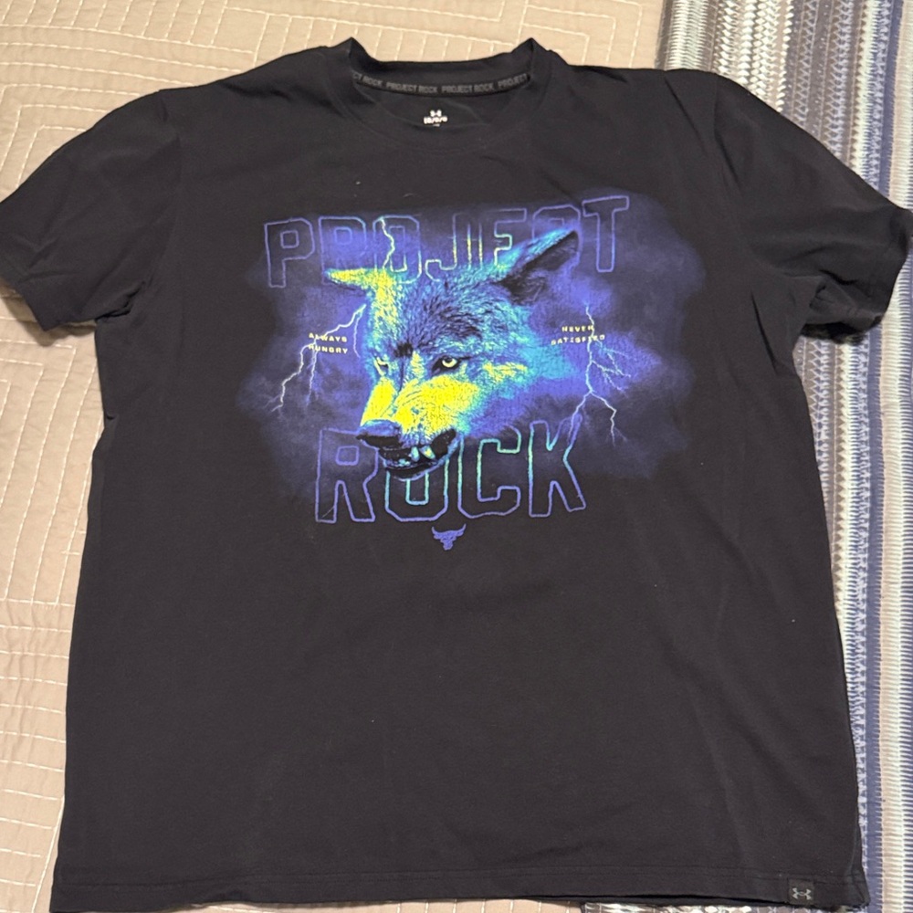 Under Armour Black T-Shirt with Blue Wolf Graphic